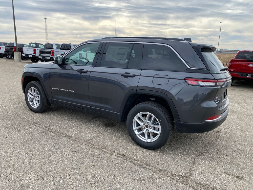 2025 Jeep Grand Cherokee GRAND CHEROKEE LAREDO X 4X4