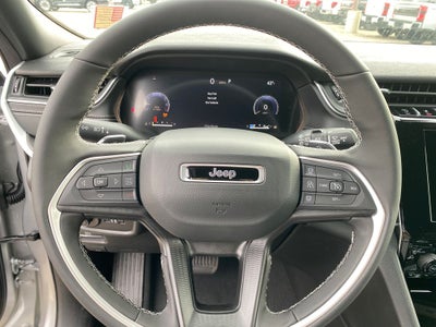 2025 Jeep Grand Cherokee GRAND CHEROKEE LAREDO X 4X4