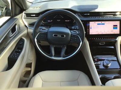 2027 Jeep Grand Cherokee Limited