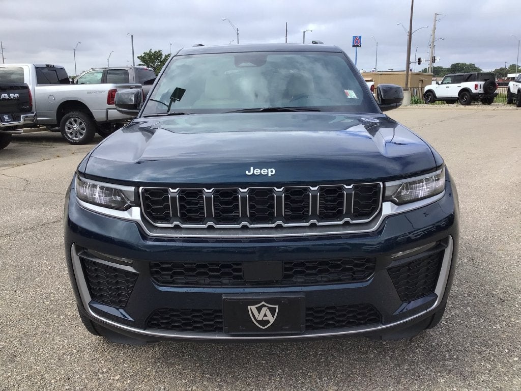 2027 Jeep Grand Cherokee Limited