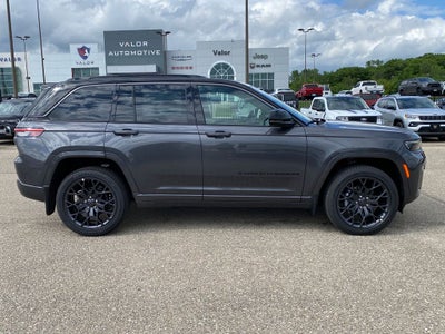2026 Jeep Grand Cherokee GRAND CHEROKEE SUMMIT 4X4