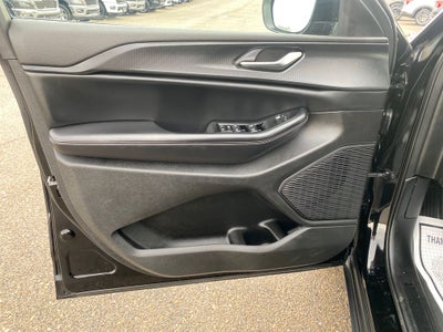 2023 Jeep Grand Cherokee L Laredo 4x4