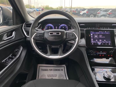 2023 Jeep Grand Cherokee L Laredo 4x4