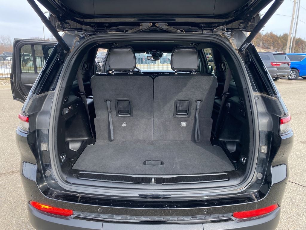 2023 Jeep Grand Cherokee L Altitude 4x4