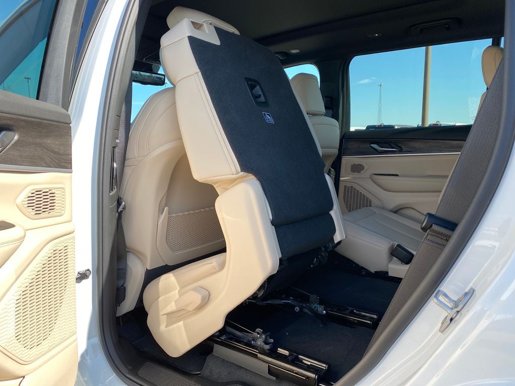 2027 Jeep Grand Cherokee Limited