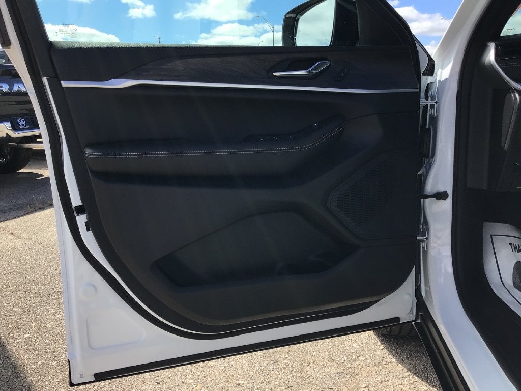 2027 Jeep Grand Cherokee Limited
