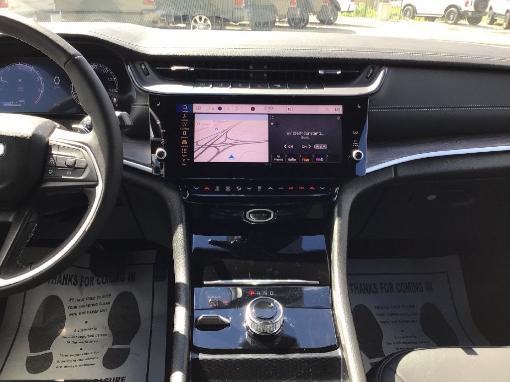 2027 Jeep Grand Cherokee Limited