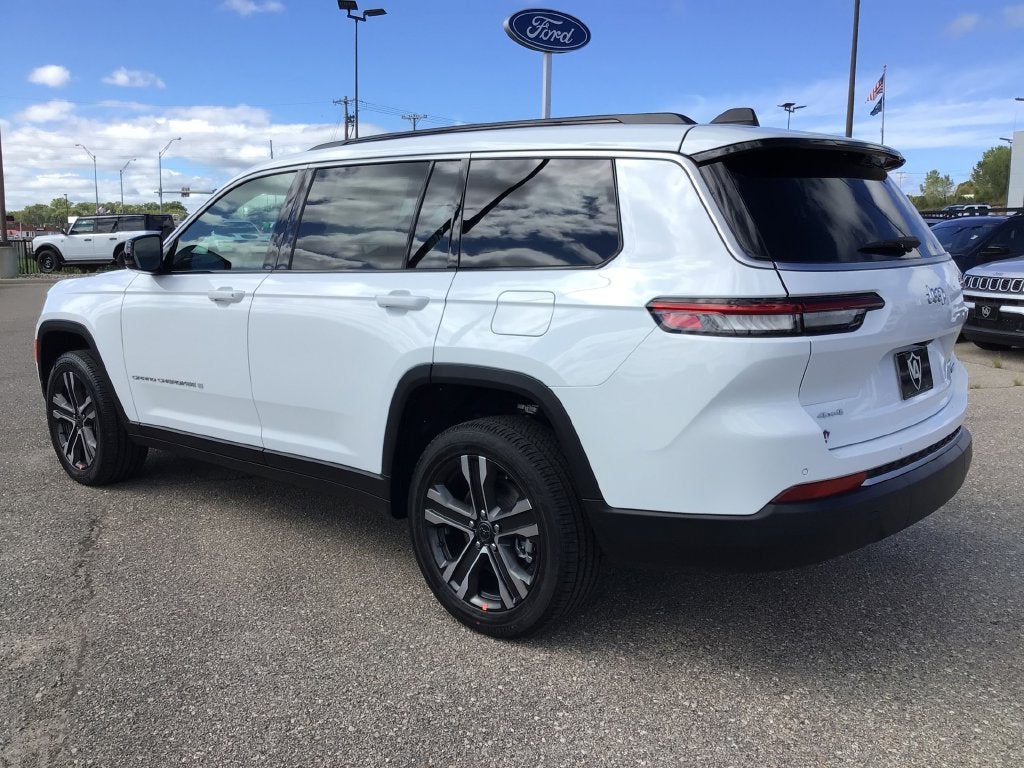 2027 Jeep Grand Cherokee Limited