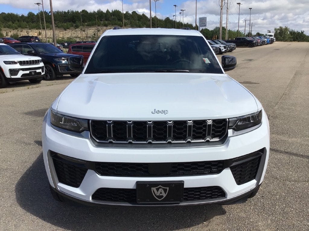2027 Jeep Grand Cherokee Limited