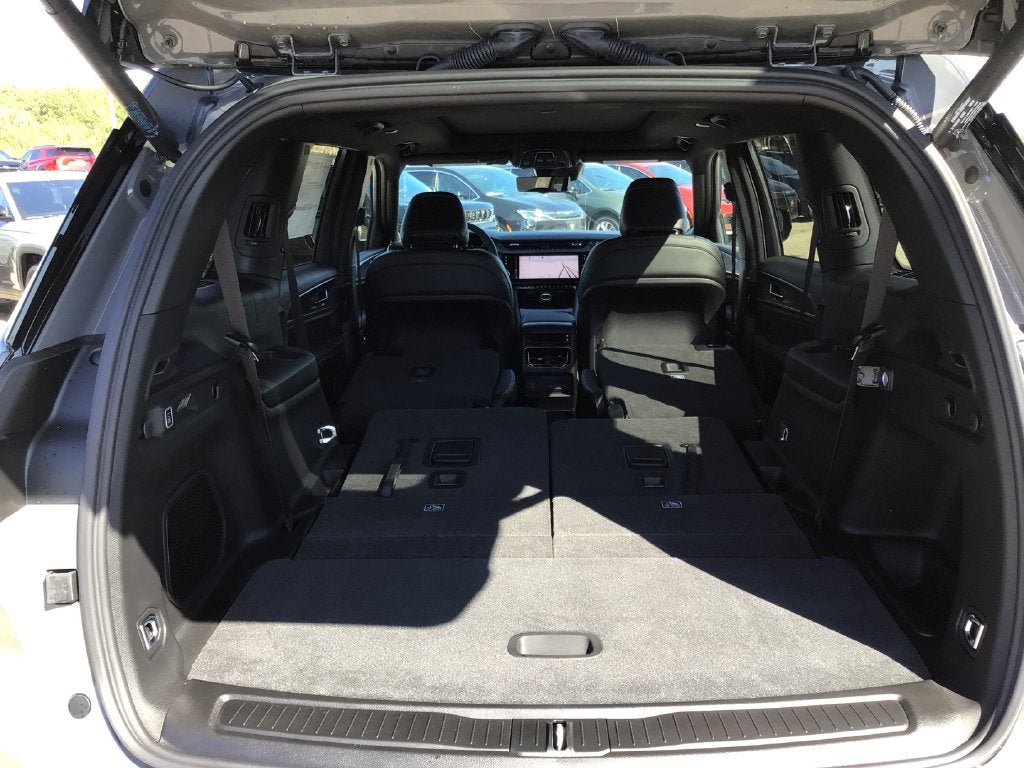 2027 Jeep Grand Cherokee GRAND CHEROKEE L LIMITED RESERVE 4X4
