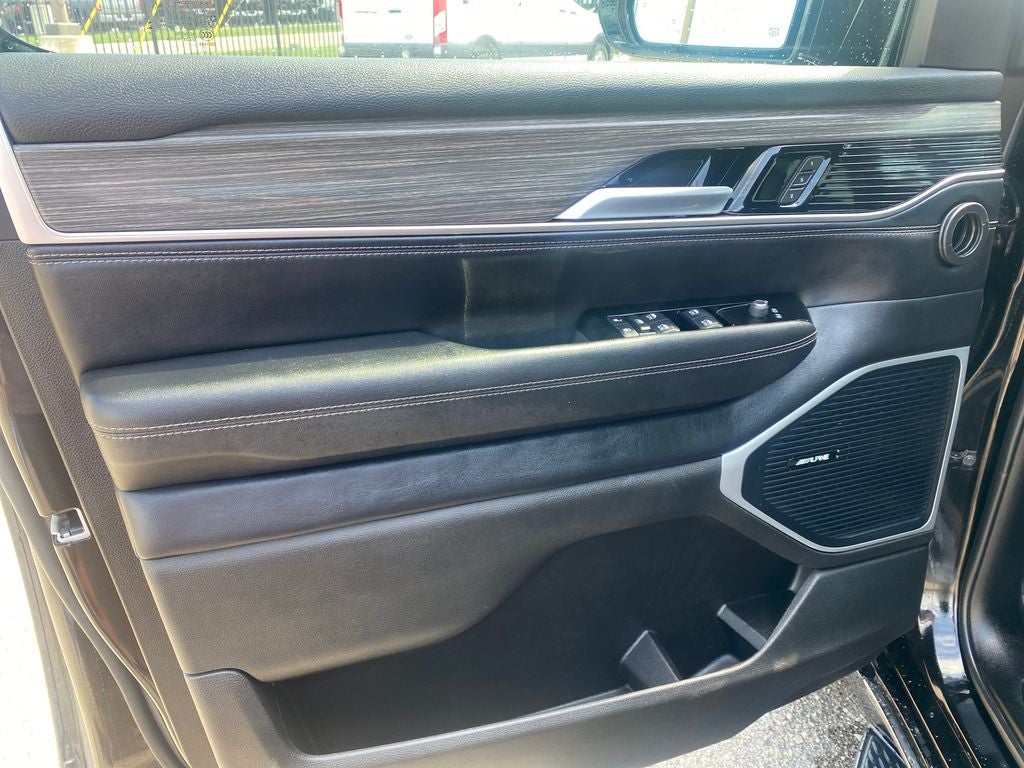 2024 Jeep Wagoneer L Series II 4x4