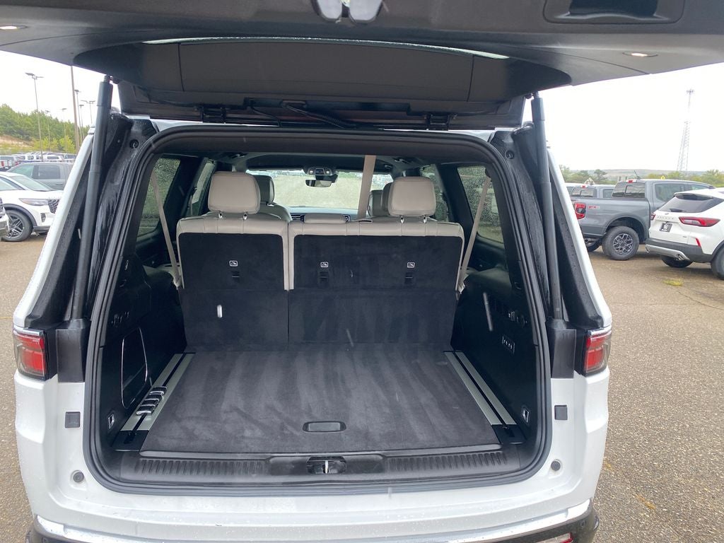 2025 Jeep Wagoneer L Series III 4x4