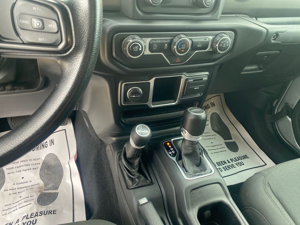 2021 Jeep Gladiator Willys Sport 4x4