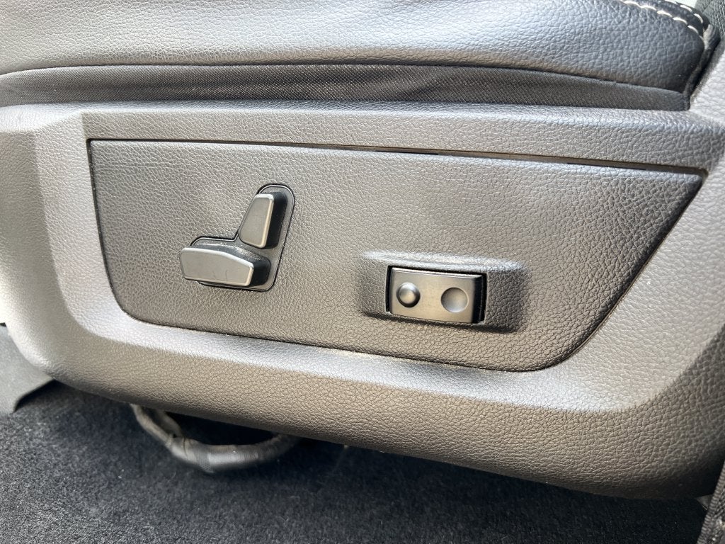 2016 RAM 1500 Sport