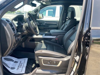 2026 RAM Ram 1500 RAM 1500 LARAMIE CREW CAB 4X2 5'7' BOX