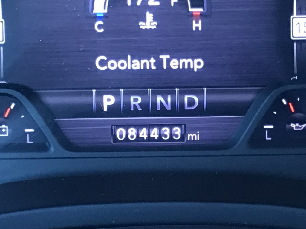 2019 RAM 1500 Laramie Crew Cab 4x2 5'7' Box
