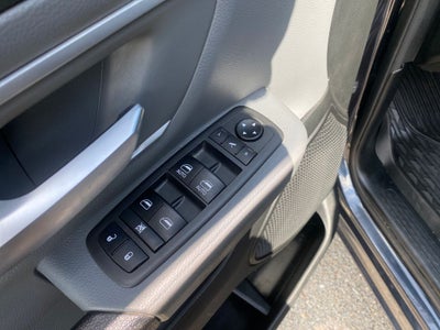 2021 RAM 1500 Lone Star Crew Cab 4x4 5'7' Box