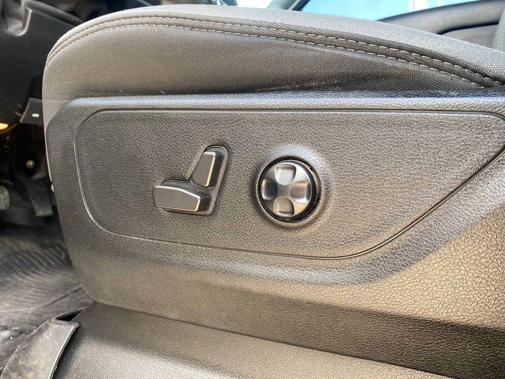 2021 RAM 1500 Lone Star Crew Cab 4x4 5'7' Box
