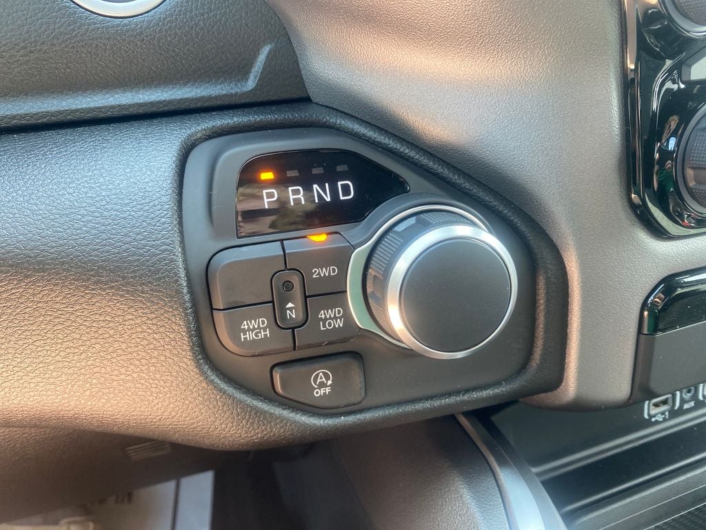 2026 RAM Ram 1500 RAM 1500 EXPRESS CREW CAB 4X4 5'7' BOX