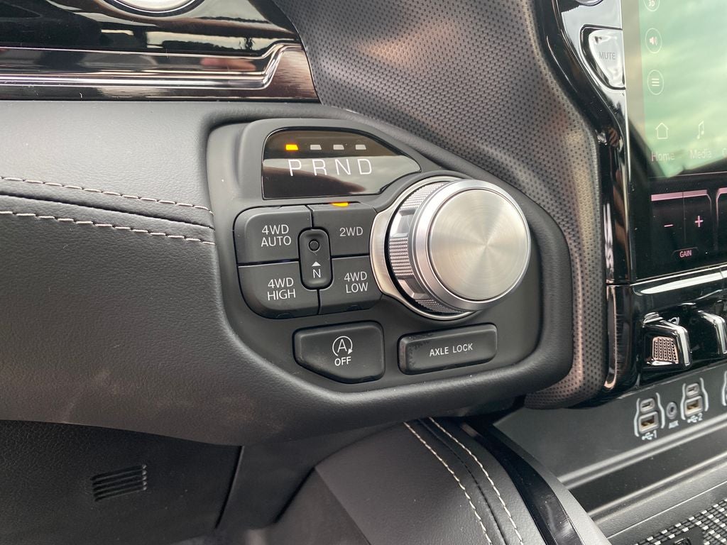 2026 RAM Ram 1500 RAM 1500 LIMITED CREW CAB 4X4 5'7' BOX