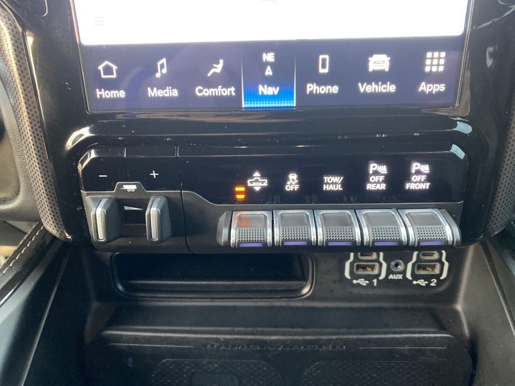 2022 RAM 1500 Limited Crew Cab 4x4 5'7' Box