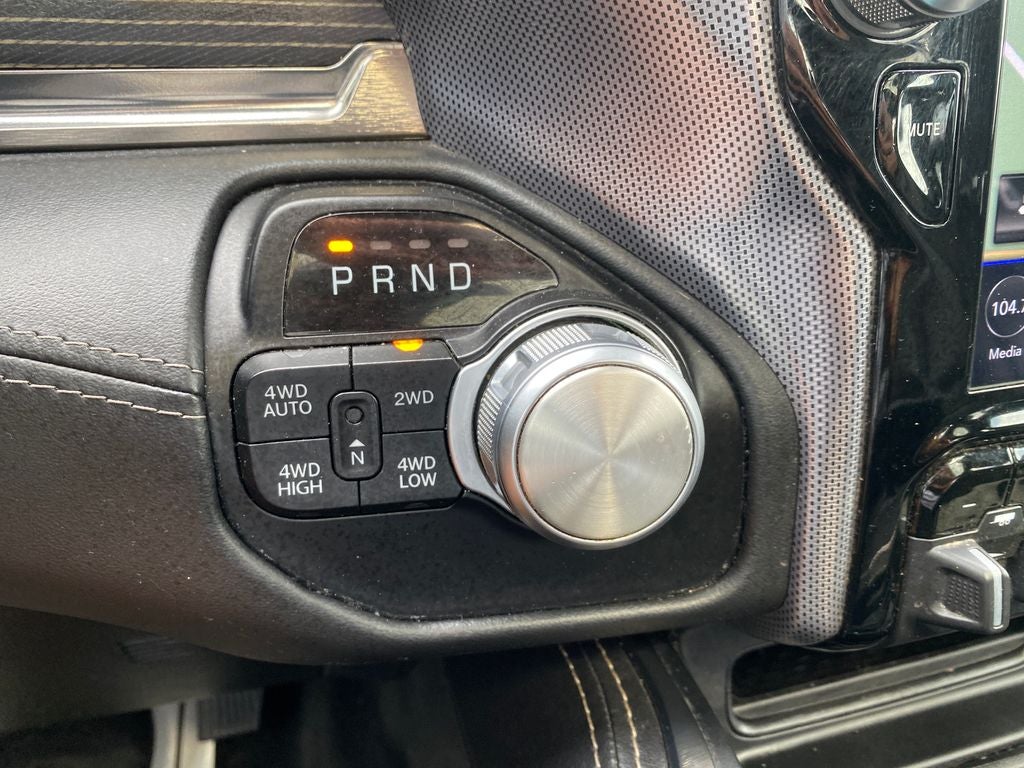 2020 RAM 1500 Limited Crew Cab 4x4 5'7' Box