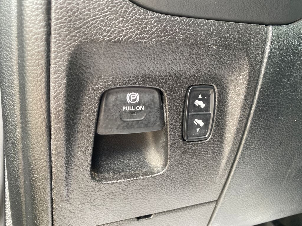 2020 RAM 1500 Limited Crew Cab 4x4 5'7' Box
