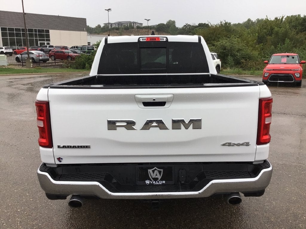 2025 RAM 1500 Laramie Crew Cab 4x4 5'7' Box