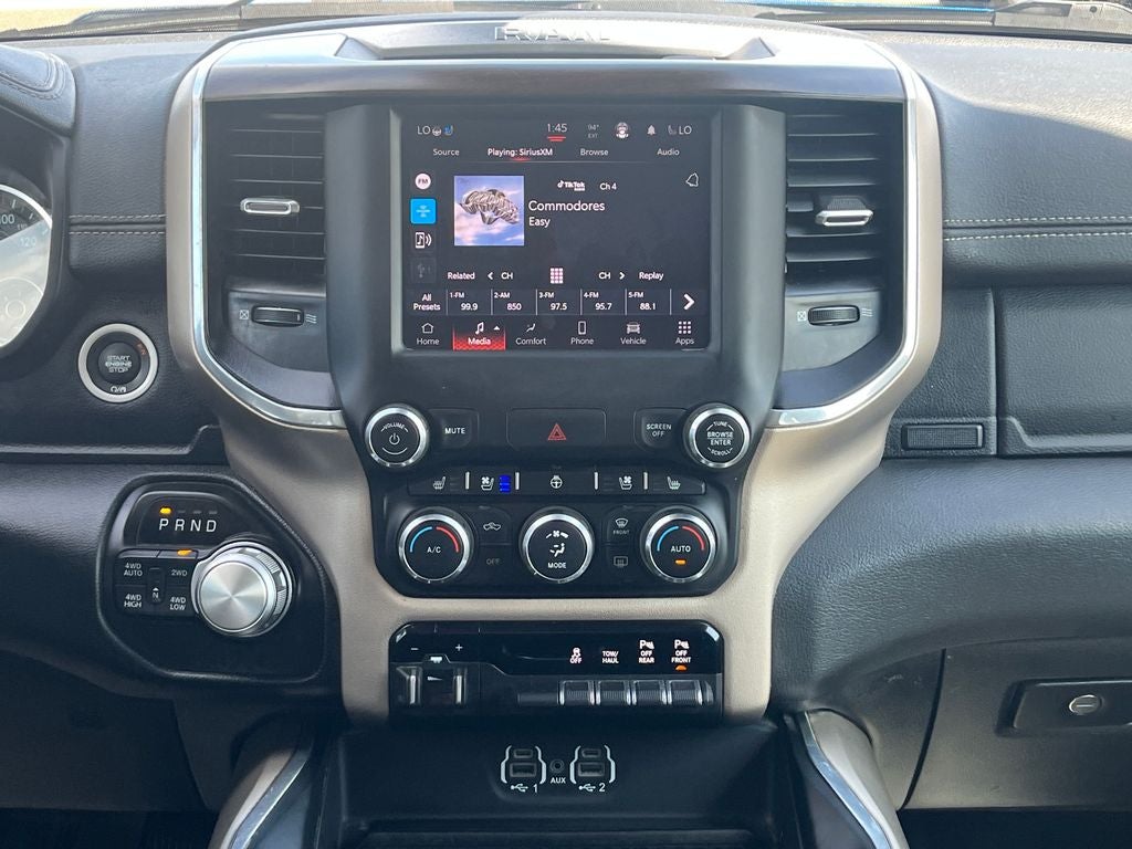 2022 RAM 1500 Laramie Crew Cab 4x4 5'7' Box