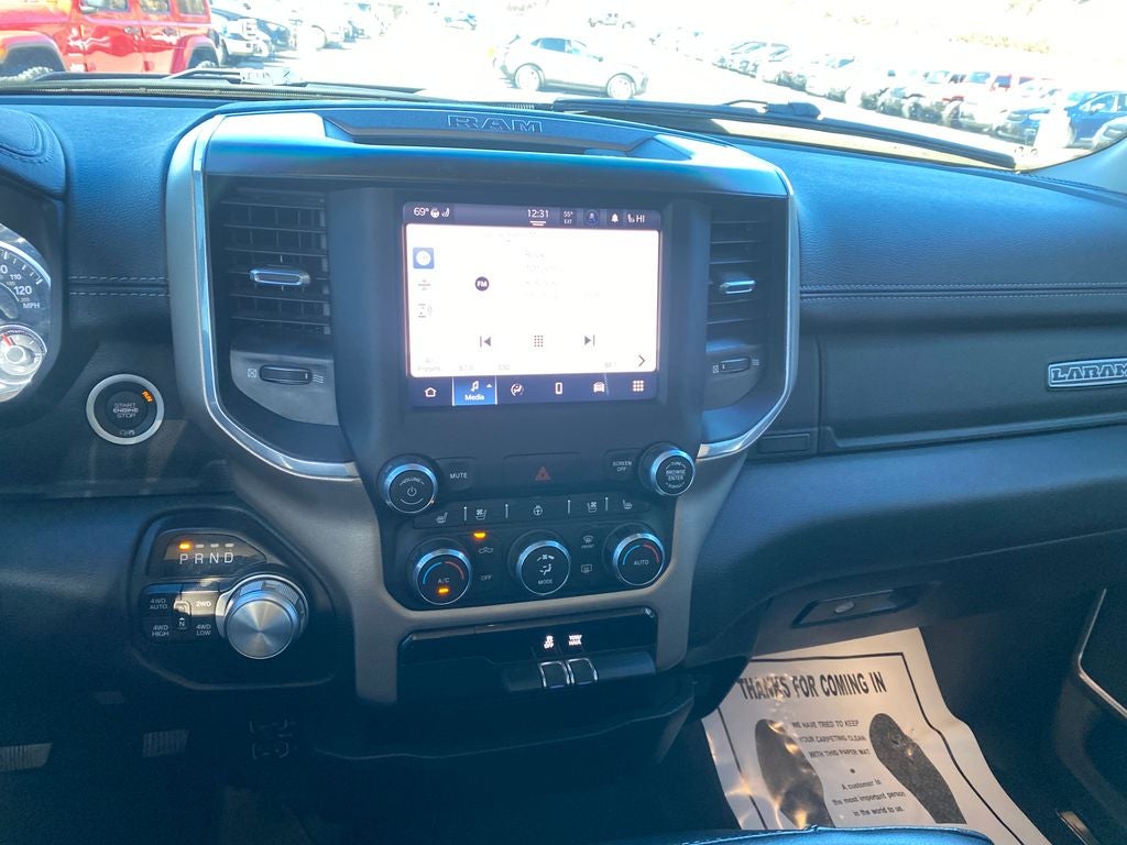 2022 RAM 1500 Laramie Crew Cab 4x4 5'7' Box