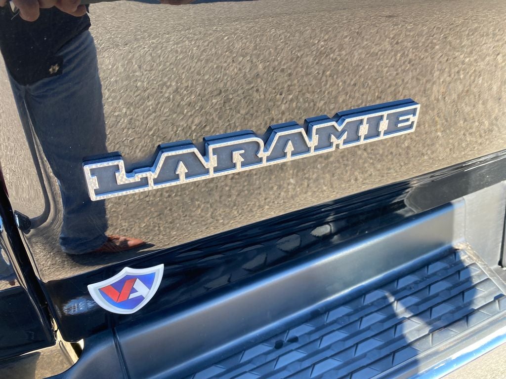 2022 RAM 1500 Laramie Crew Cab 4x4 5'7' Box