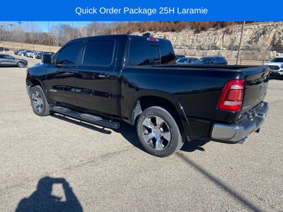2022 RAM 1500 Laramie Crew Cab 4x4 5'7' Box