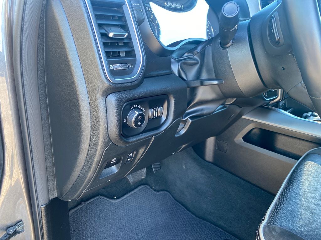 2024 RAM 1500 Laramie Crew Cab 4x4 5'7' Box