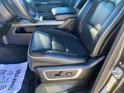 2024 RAM 1500 Laramie Crew Cab 4x4 5'7' Box