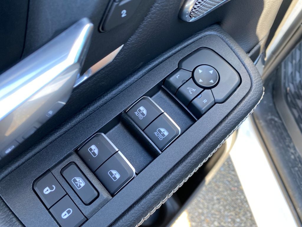 2026 RAM Ram 1500 RAM 1500 LARAMIE CREW CAB 4X4 6'4' BOX