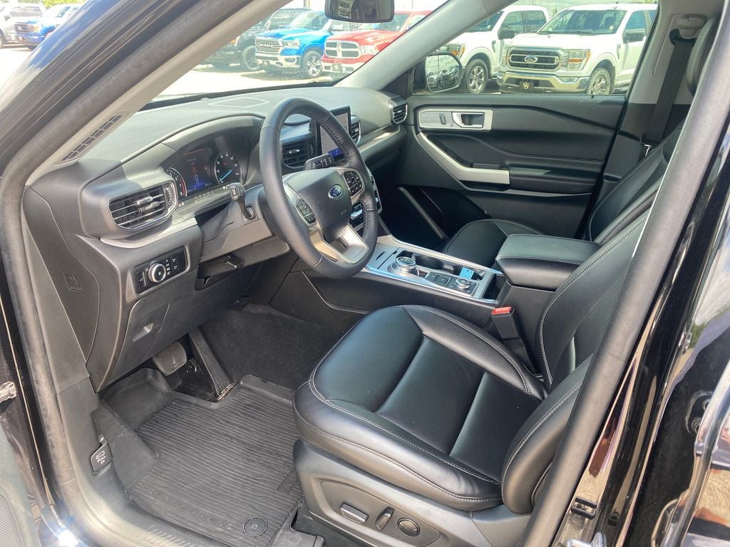 2024 Ford Explorer XLT