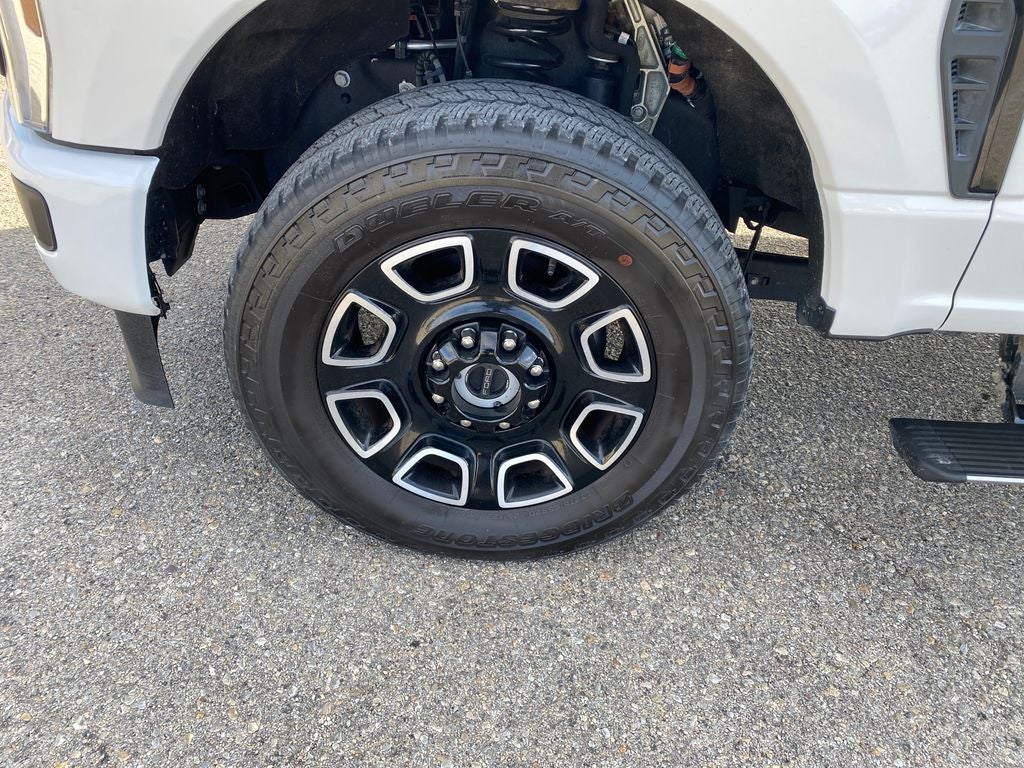 2025 Ford F-250 Platinum