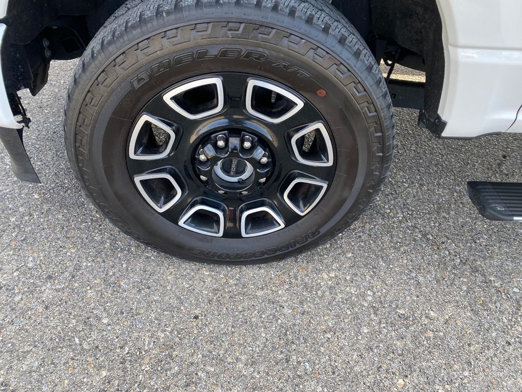 2025 Ford F-250 Platinum