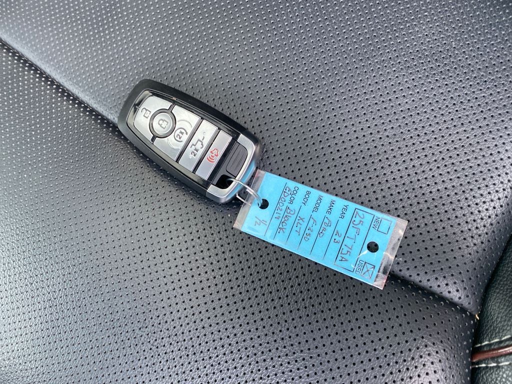 2023 Ford F-250 LARIAT