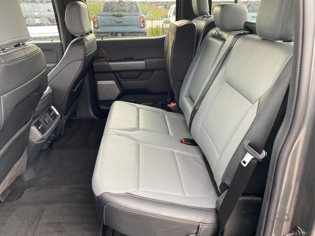 2023 Ford F-150 Lightning LARIAT