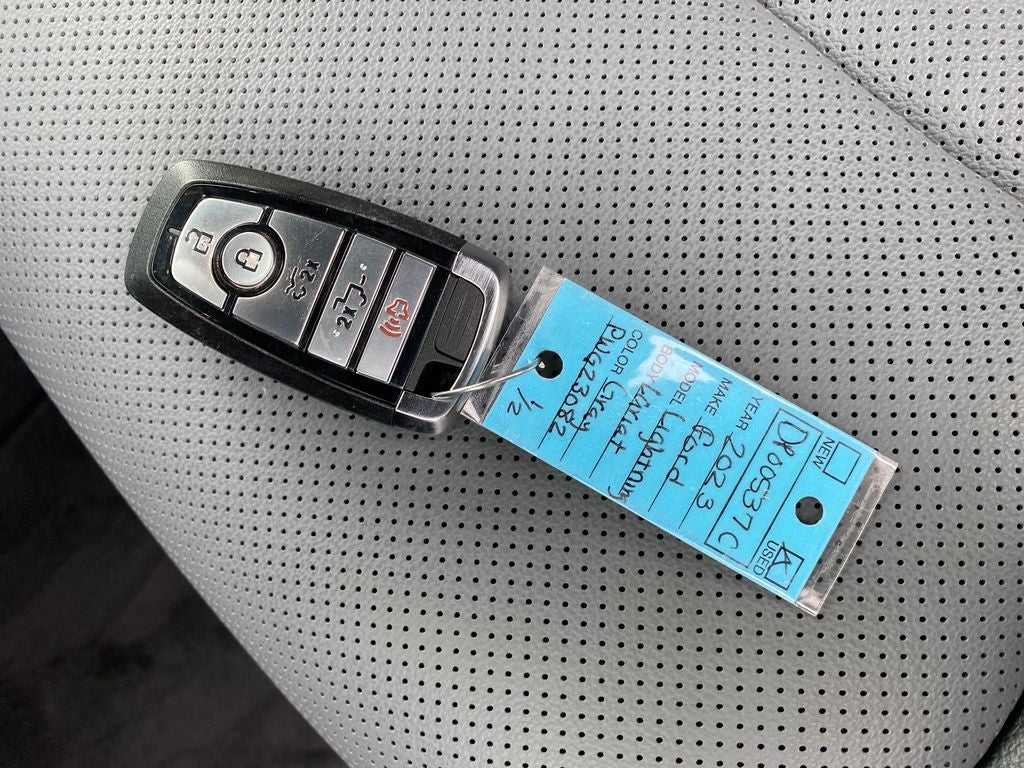 2023 Ford F-150 Lightning LARIAT