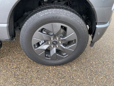 2023 Ford F-150 Lightning LARIAT