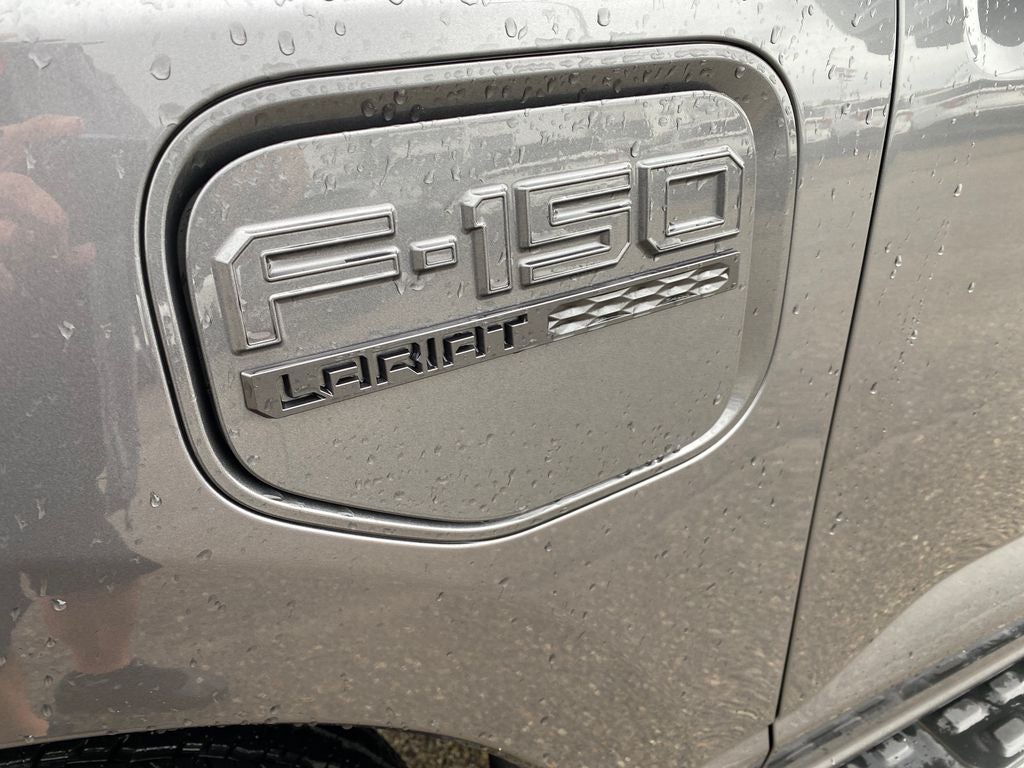 2023 Ford F-150 Lightning LARIAT