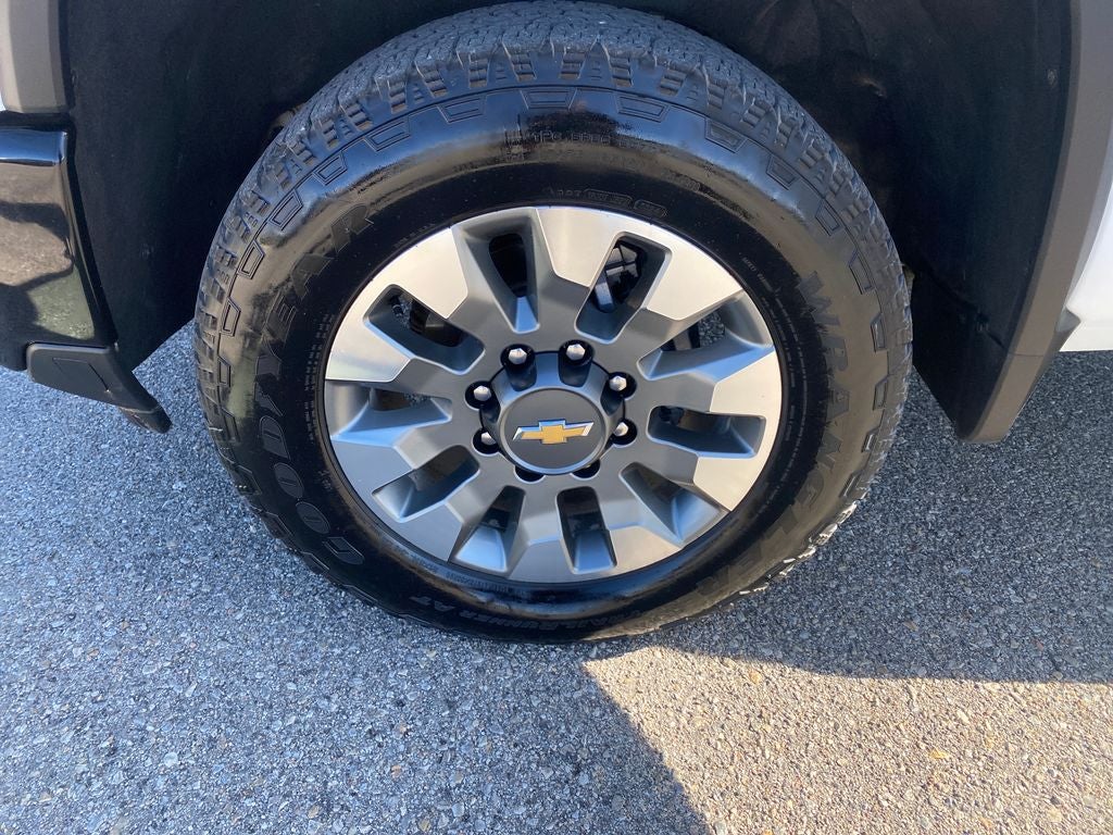 2025 Chevrolet Silverado 2500HD 4WD Double Cab Standard Bed Custom