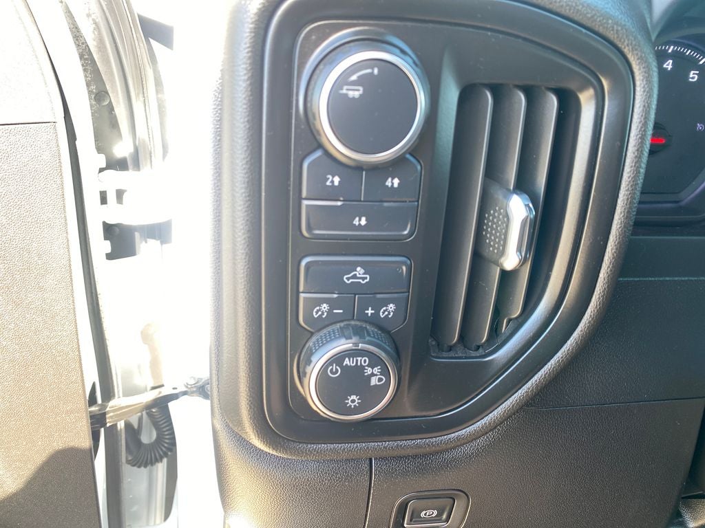 2025 Chevrolet Silverado 2500HD 4WD Double Cab Standard Bed Custom