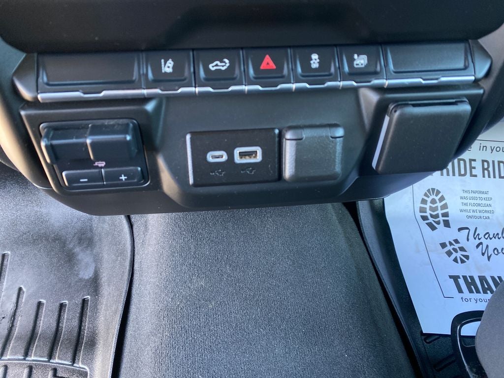 2025 Chevrolet Silverado 2500HD 4WD Double Cab Standard Bed Custom