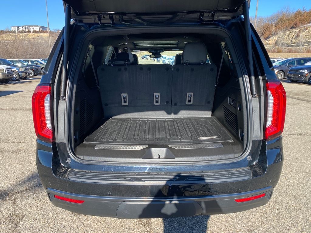 2023 GMC Yukon XL AT4