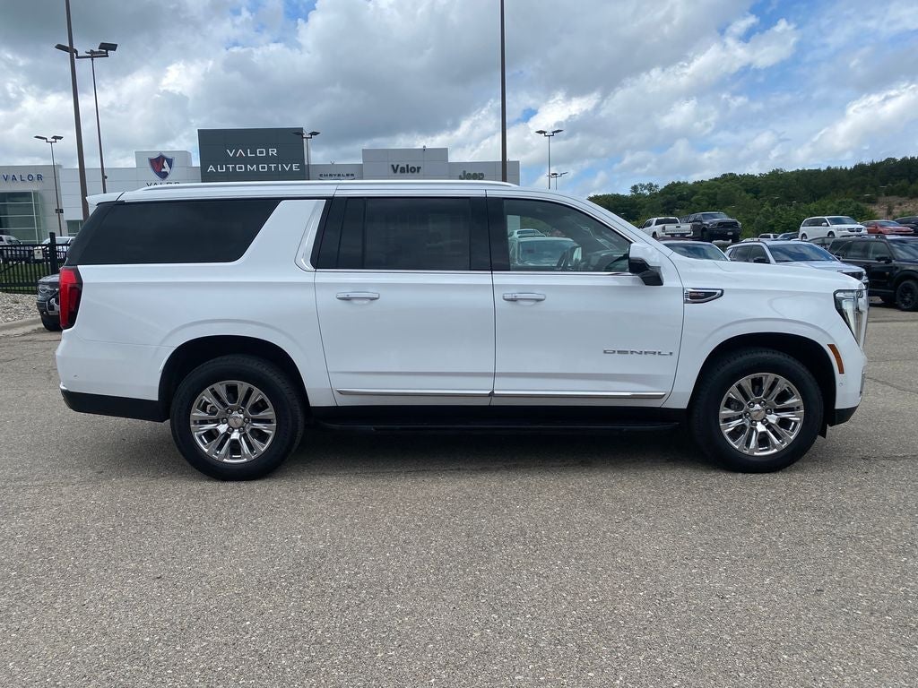 2025 GMC Yukon XL 4WD Denali