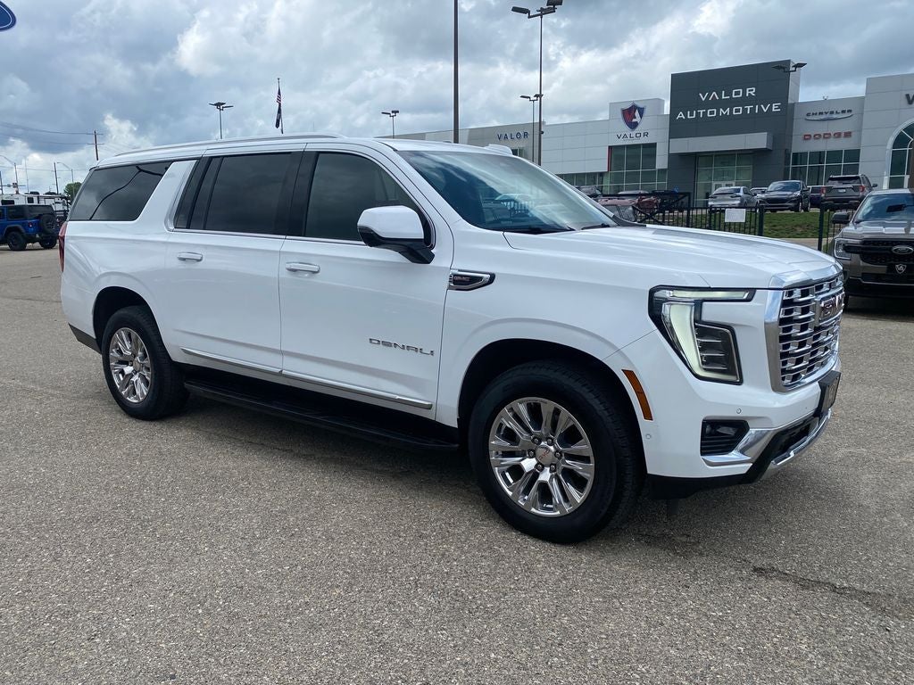 2025 GMC Yukon XL 4WD Denali