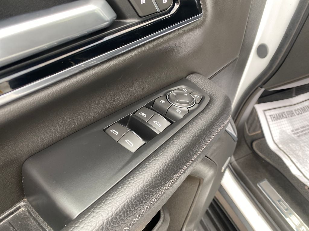 2025 GMC Yukon XL 4WD Denali